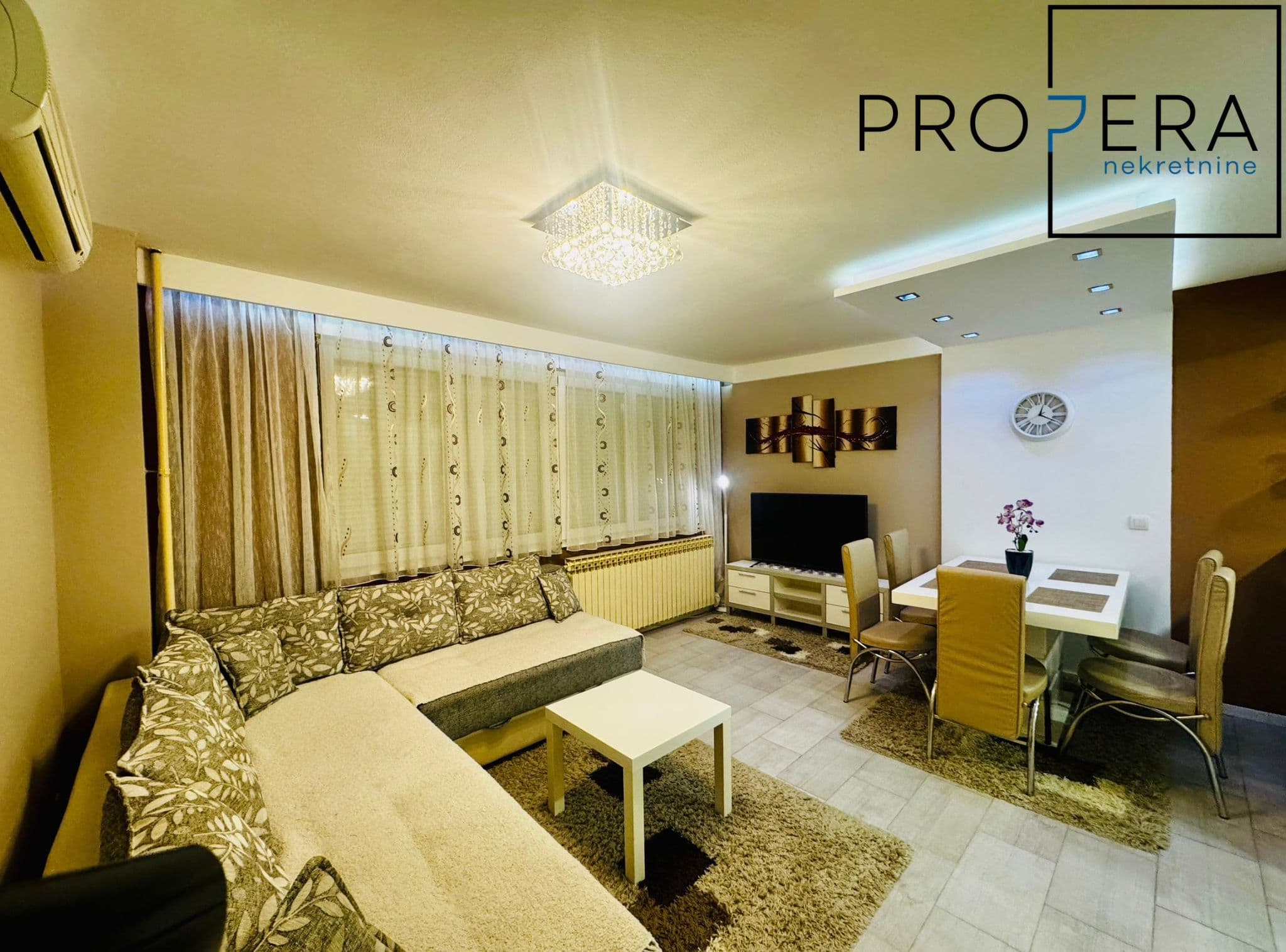 Luksuzan dvoiposoban stan Bulevar Nemanjića, Rentgenova, 60 m², fotografija 1